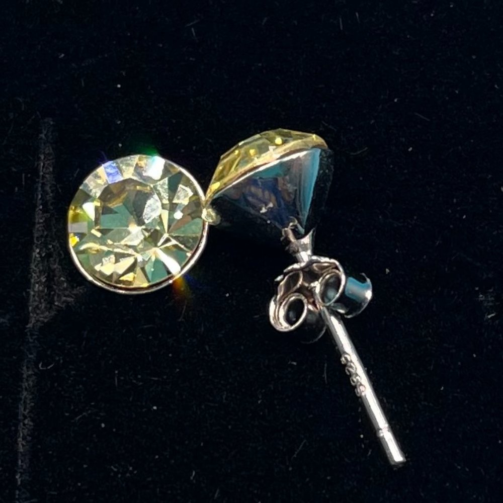 Light Yellow & Silver Crystal Earing Studs w/ Gift Box - New .925
